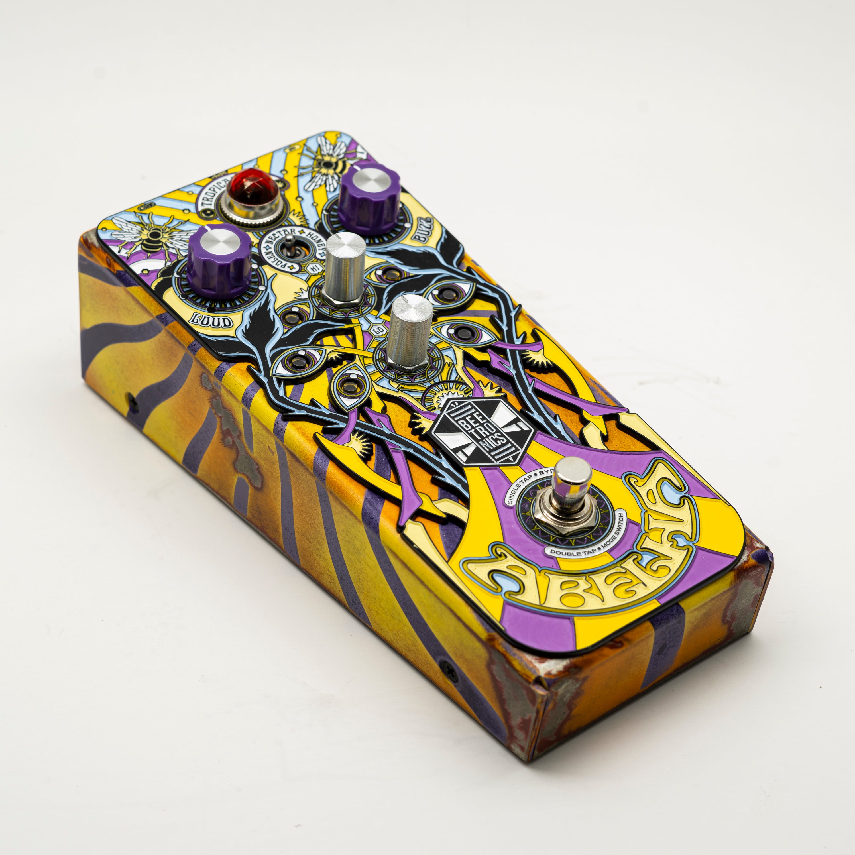Abelha Tropical Fuzz • Custom Shop <p> AB0010