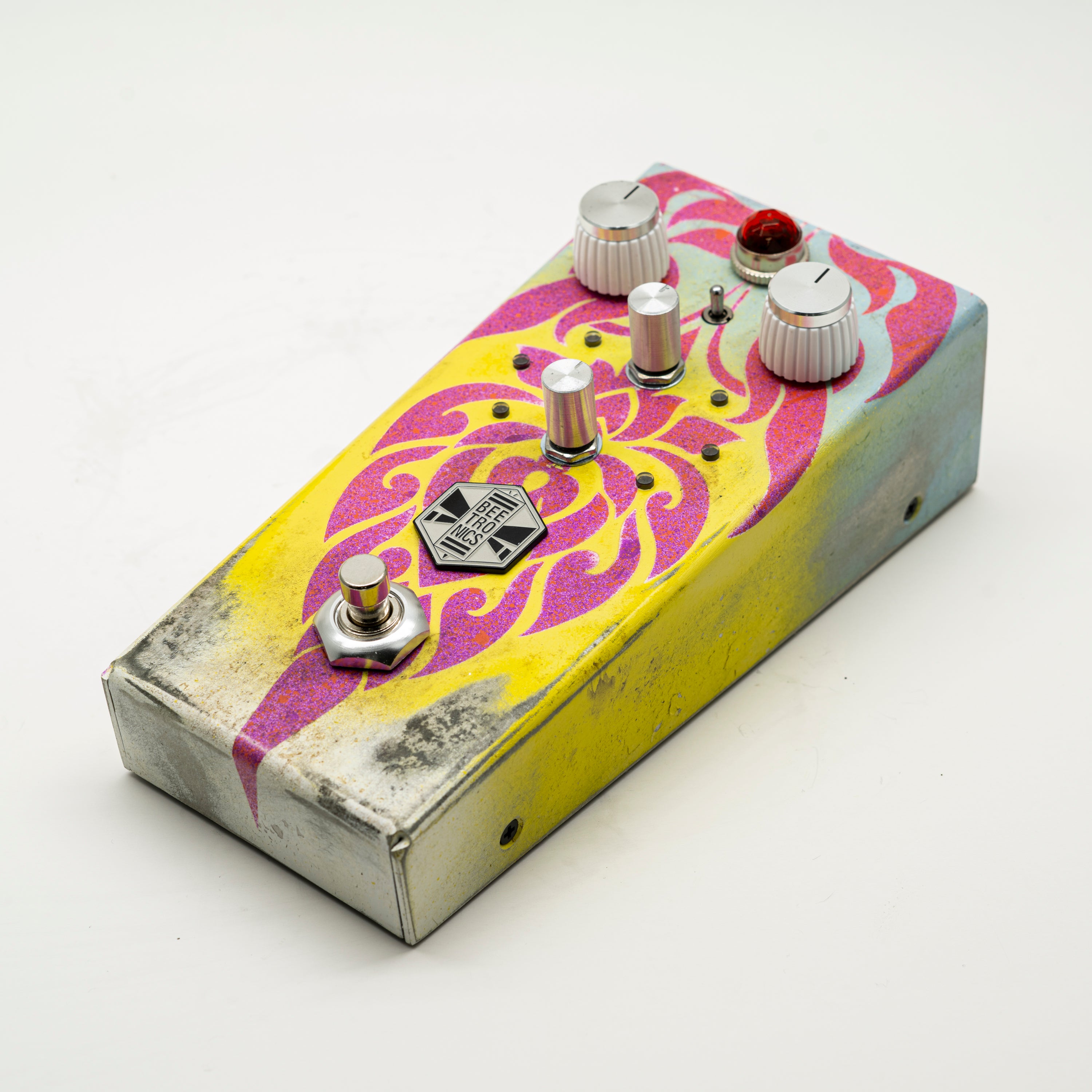 Abelha Tropical Fuzz • Custom Shop <p> AB0037