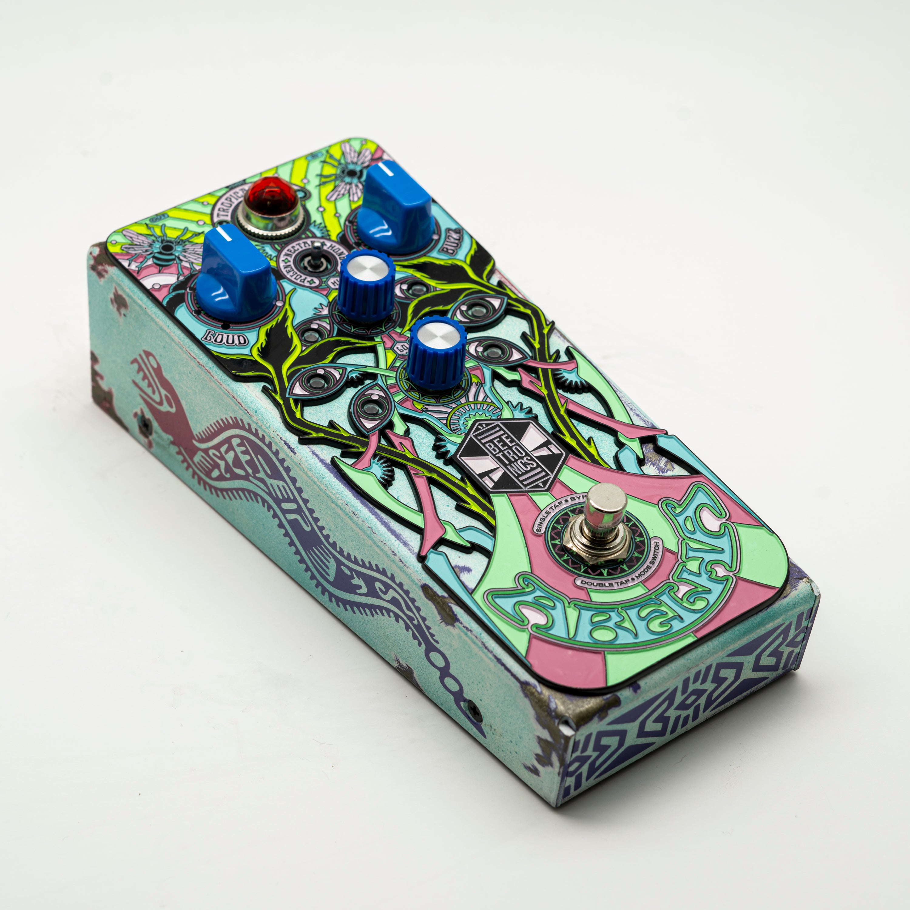 Abelha Tropical Fuzz • Custom Shop <p> AB0039