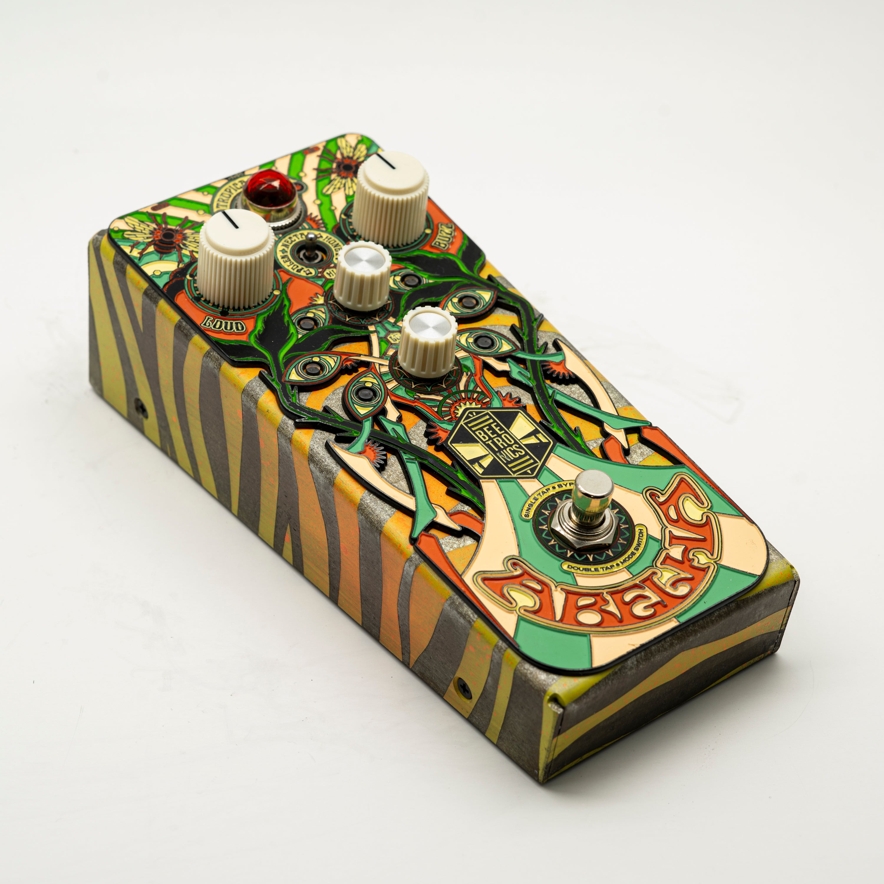 Abelha Tropical Fuzz • Custom Shop <p> AB0054