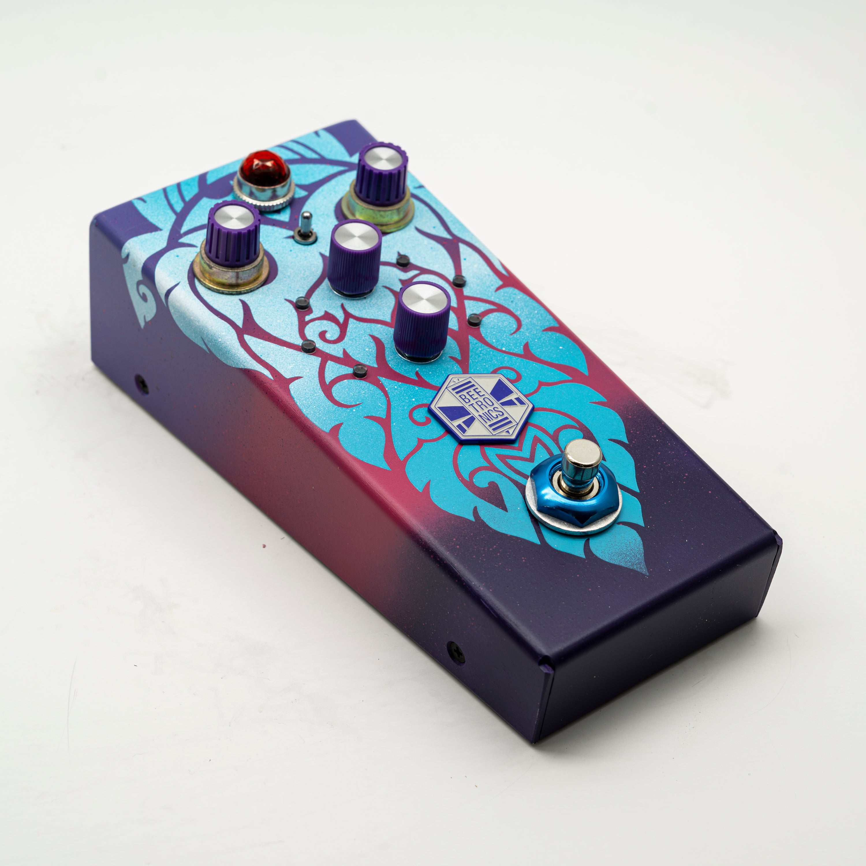 Abelha Tropical Fuzz • Custom Shop <p> AB0088