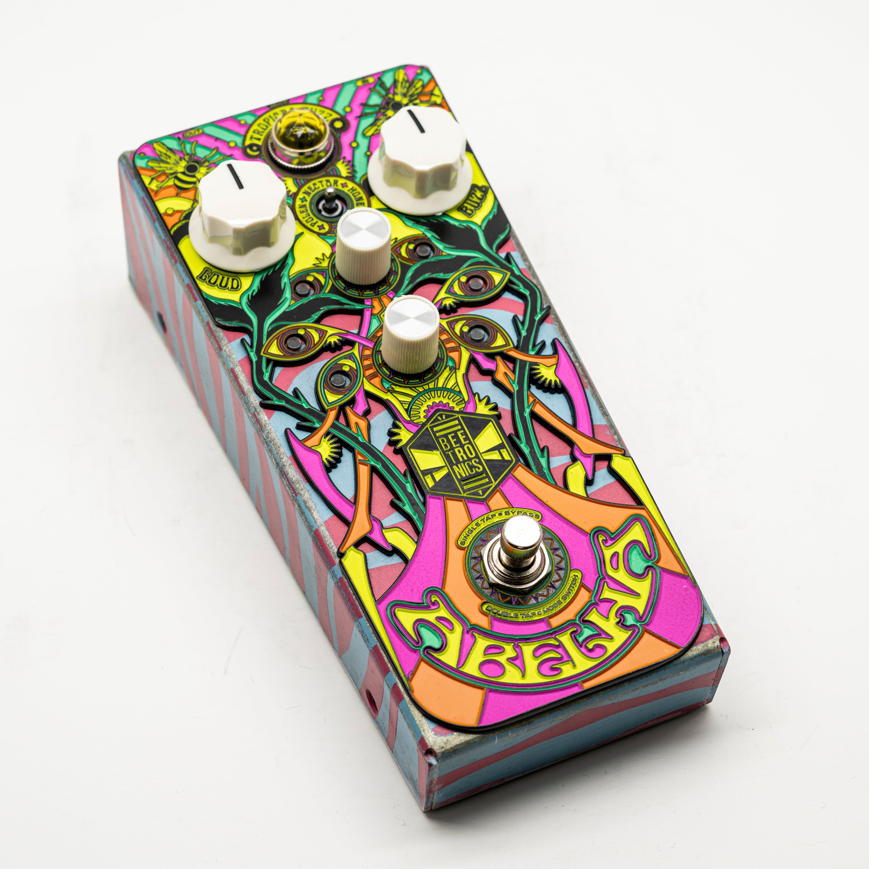 Abelha Tropical Fuzz • Custom Shop • AB0818