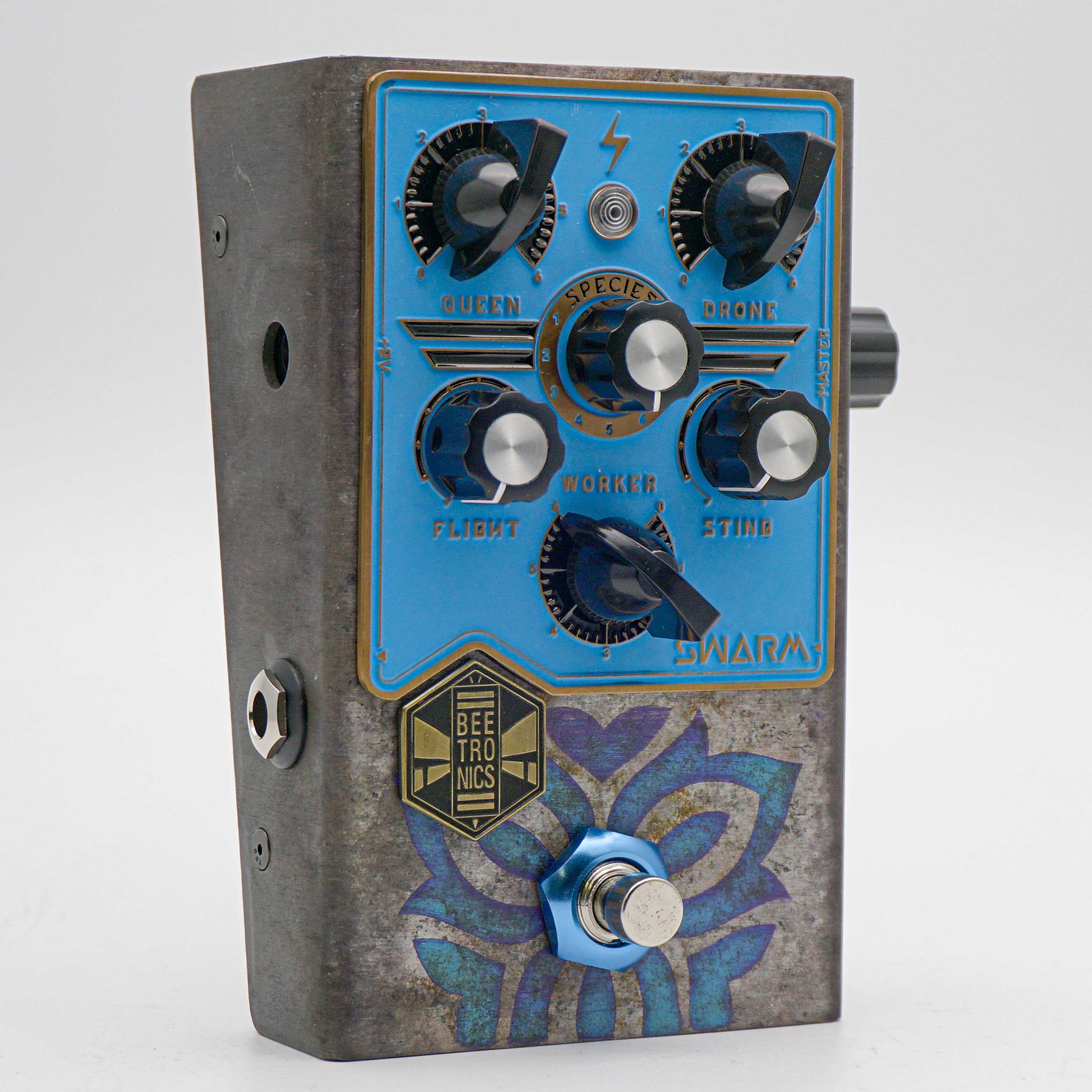 Swarm - Deep Blue<p> Custom Series