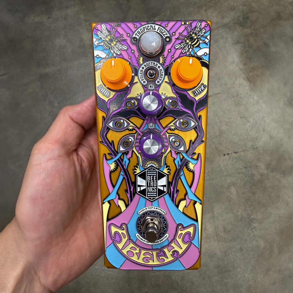 Abelha Tropical Fuzz • Beezarre Bazaar - AB1072