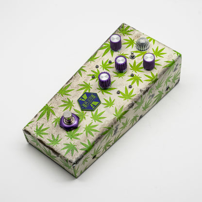 Abelha Tropical Fuzz • Custom Shop • 420