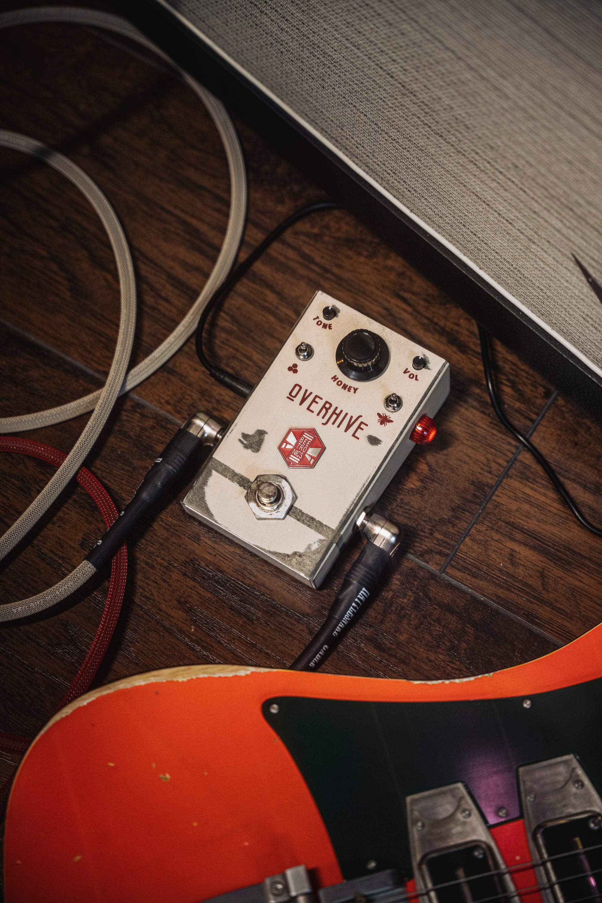 Overhive Mid-Gain Overdrive • Standard Series – Beetronics