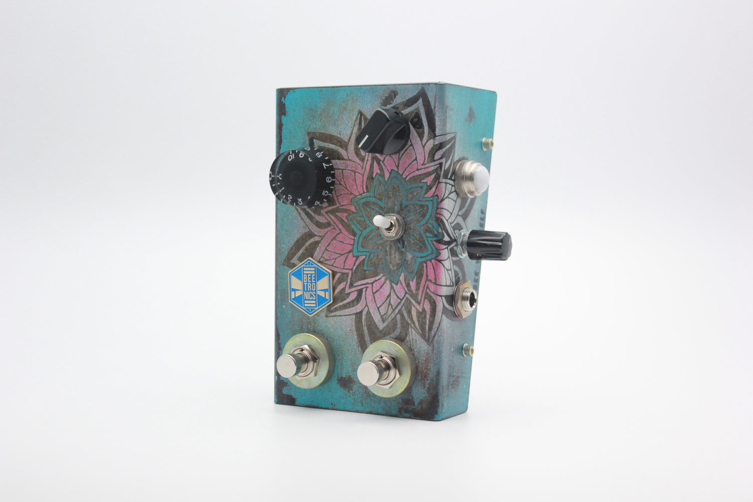 Whoctahell - Lotus &lt;p&gt; Custom Series