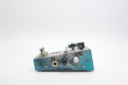 Whoctahell - Lotus &lt;p&gt; Custom Series