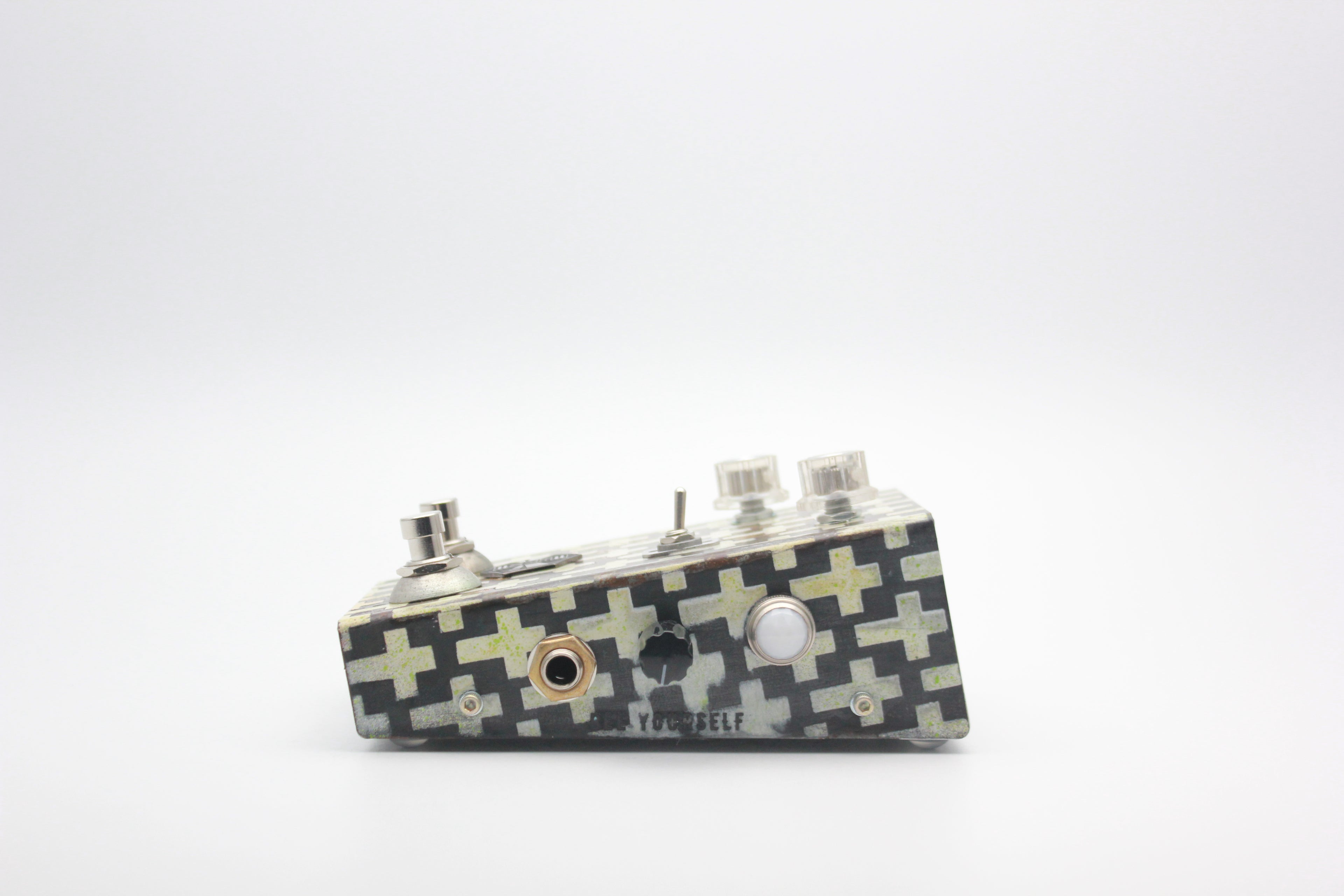 Whoctahell - White Crosses &lt;p&gt; Custom Series